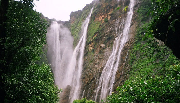 Manikyadhara Falls